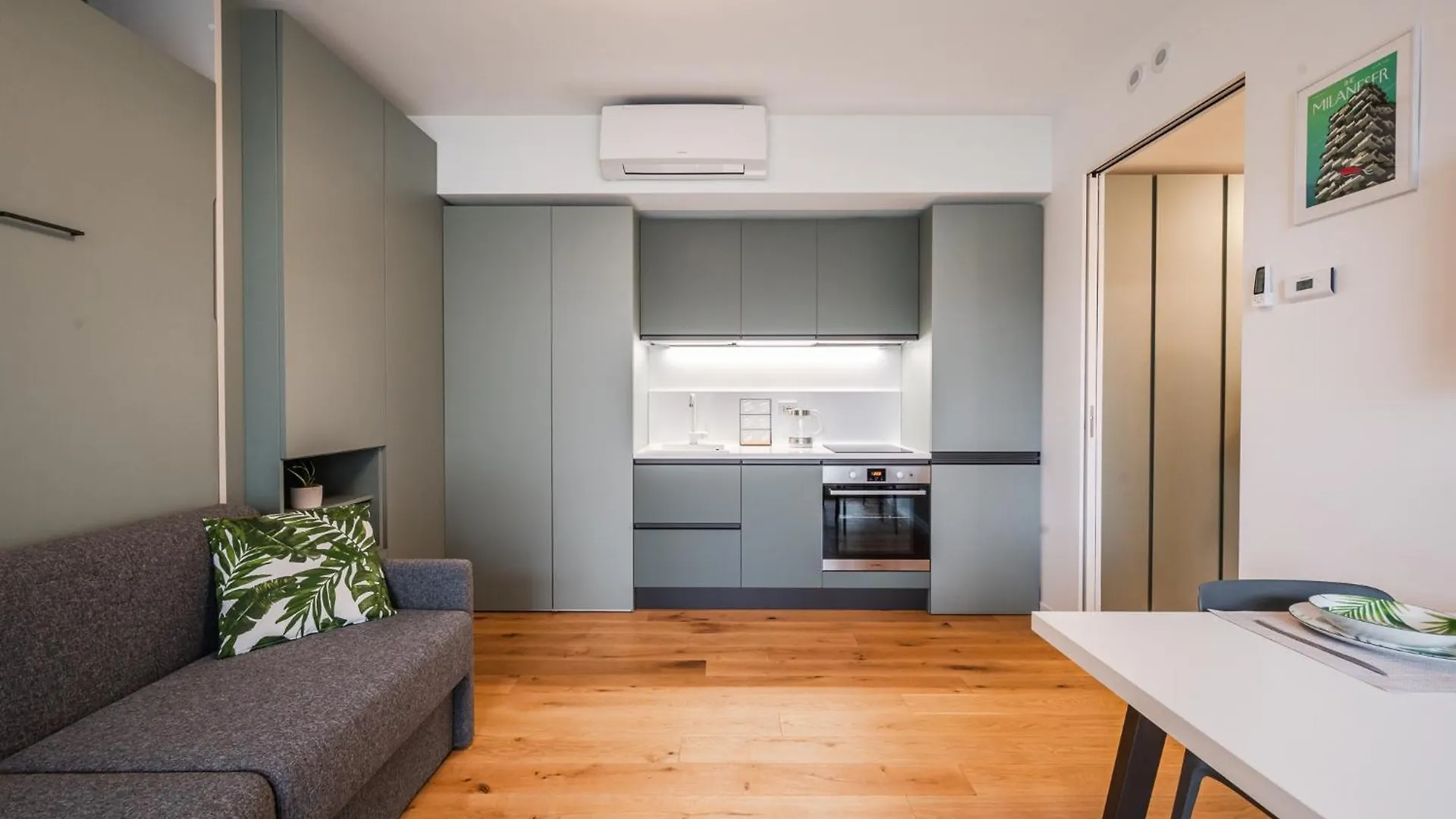 Daire Navigli Cozy Design Studio With Balcony Milano İtalya