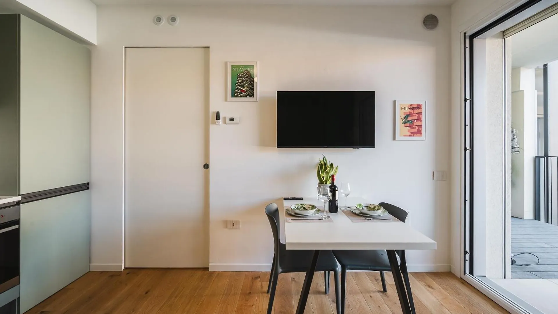 Navigli Cozy Design Studio With Balcony Milano 0*,  İtalya